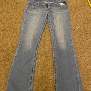 Maurices jeans!